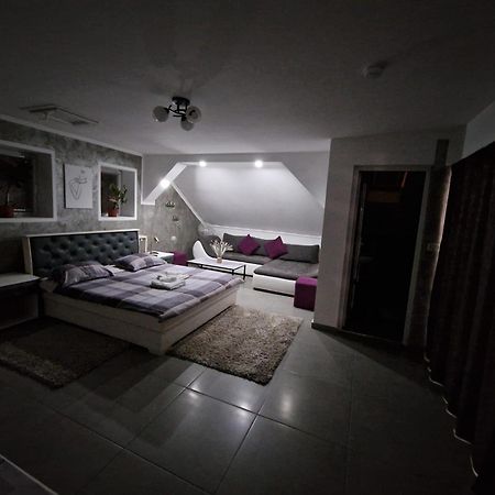 Cazare Moldi - Regim Hotelier Câmpulung Moldovenesc Exteriör bild