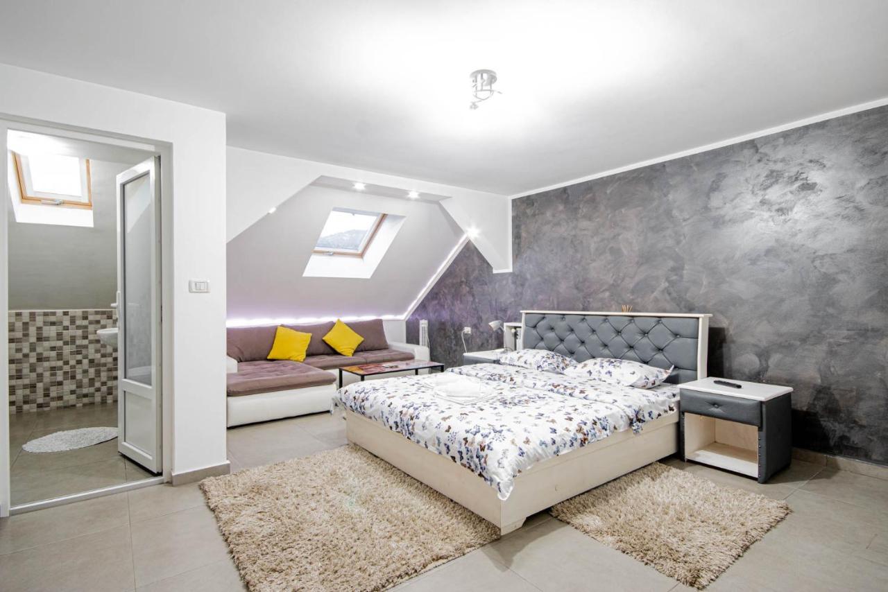Cazare Moldi - Regim Hotelier Câmpulung Moldovenesc Exteriör bild