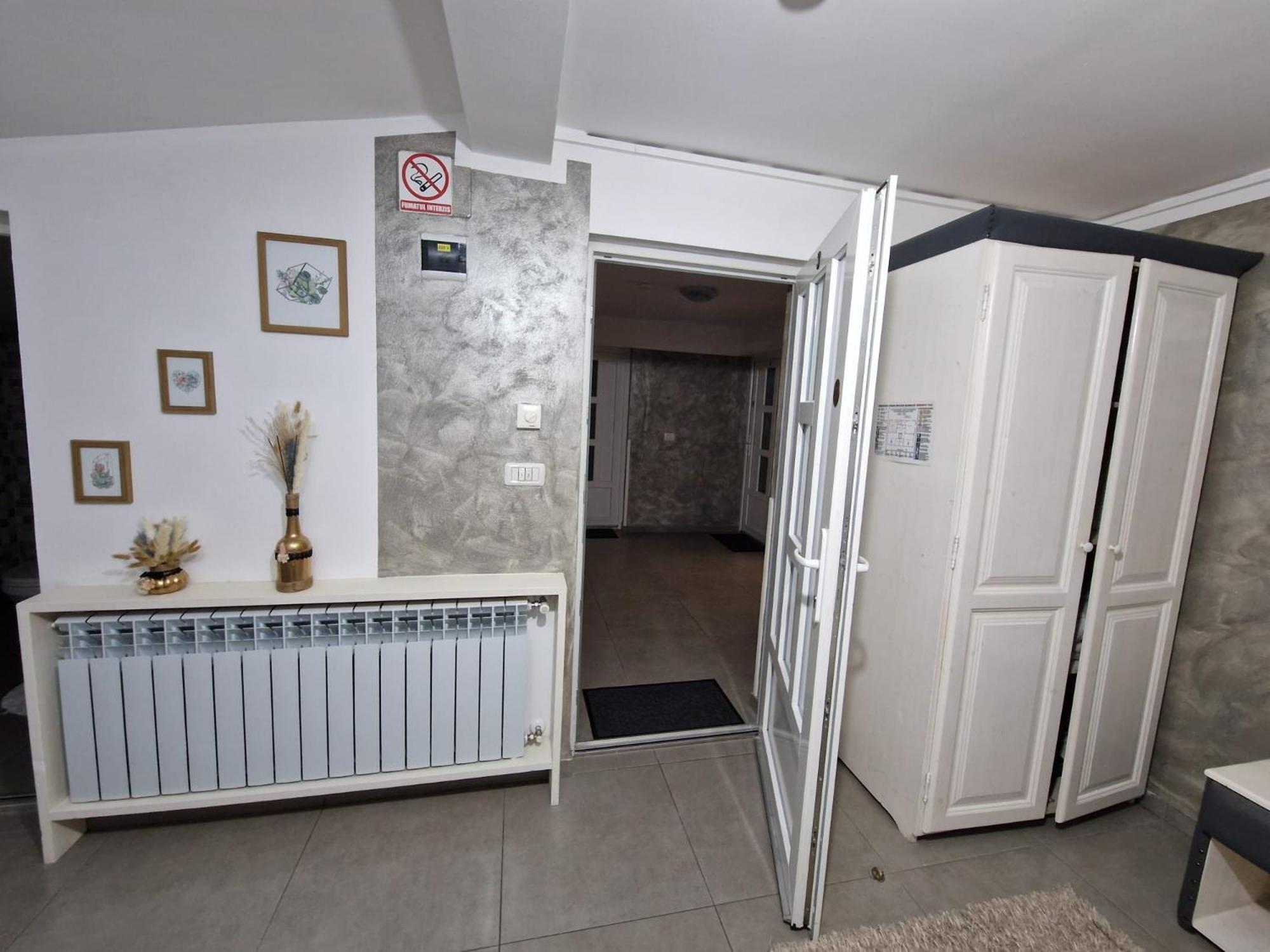 Cazare Moldi - Regim Hotelier Câmpulung Moldovenesc Exteriör bild