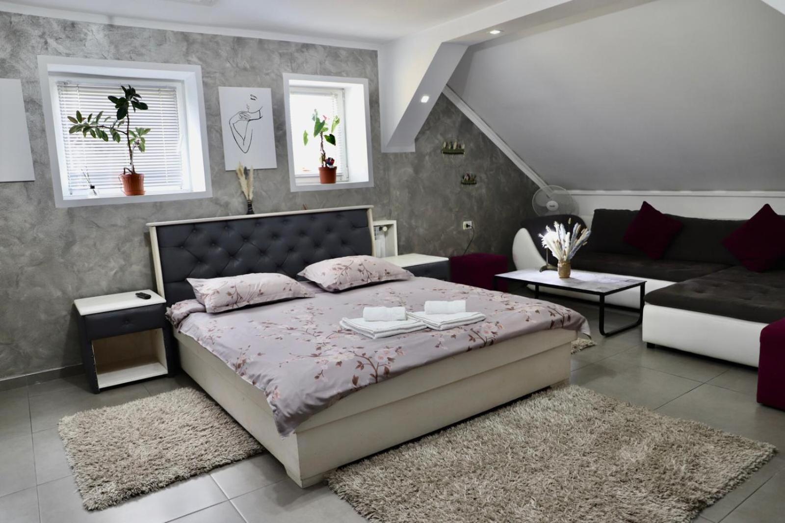 Cazare Moldi - Regim Hotelier Câmpulung Moldovenesc Exteriör bild