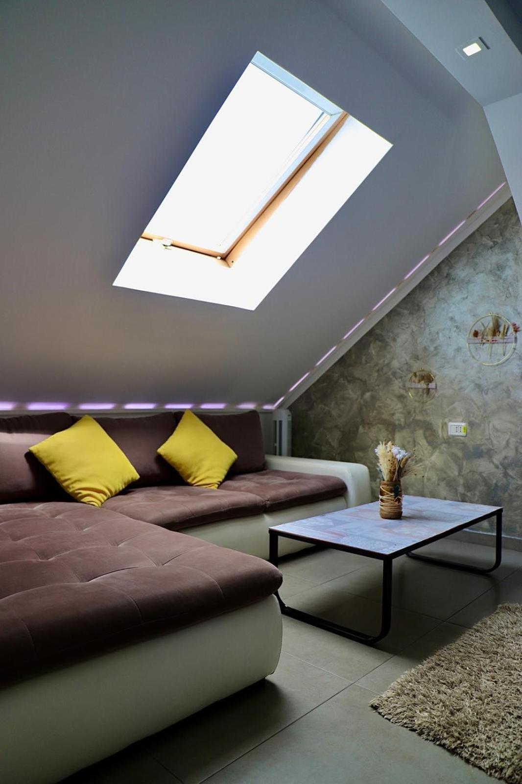 Cazare Moldi - Regim Hotelier Câmpulung Moldovenesc Exteriör bild