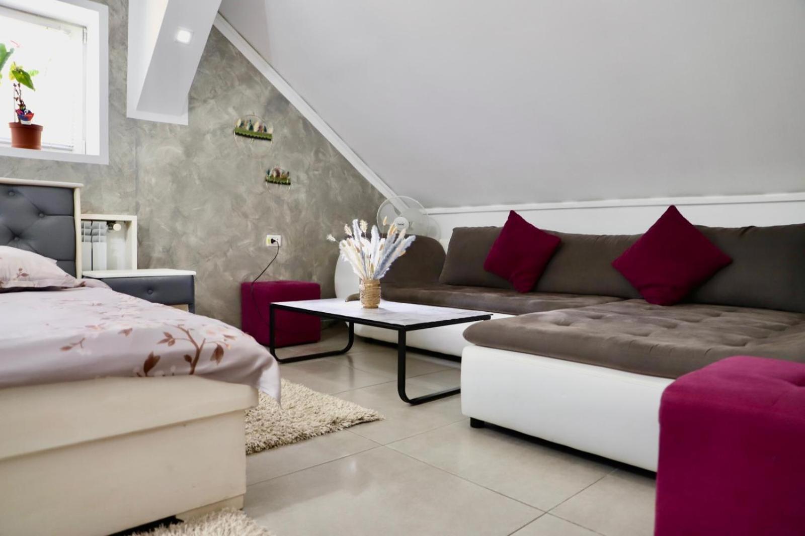 Cazare Moldi - Regim Hotelier Câmpulung Moldovenesc Exteriör bild