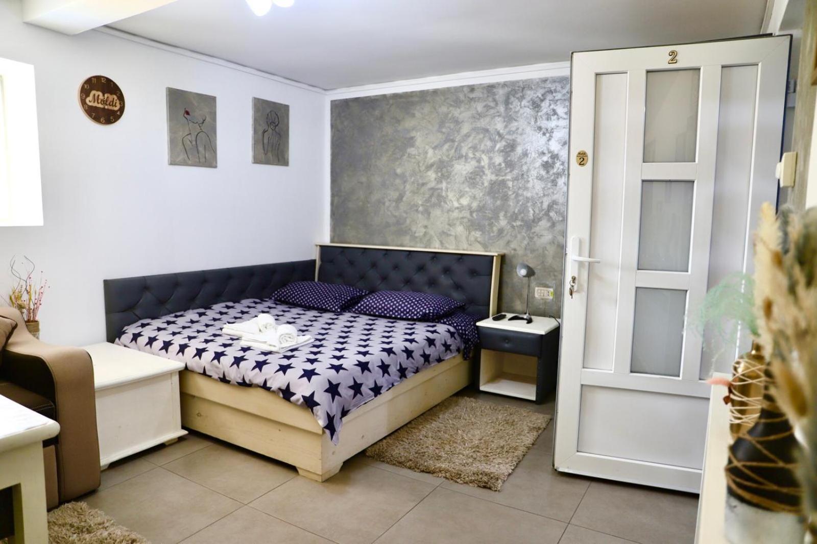 Cazare Moldi - Regim Hotelier Câmpulung Moldovenesc Exteriör bild