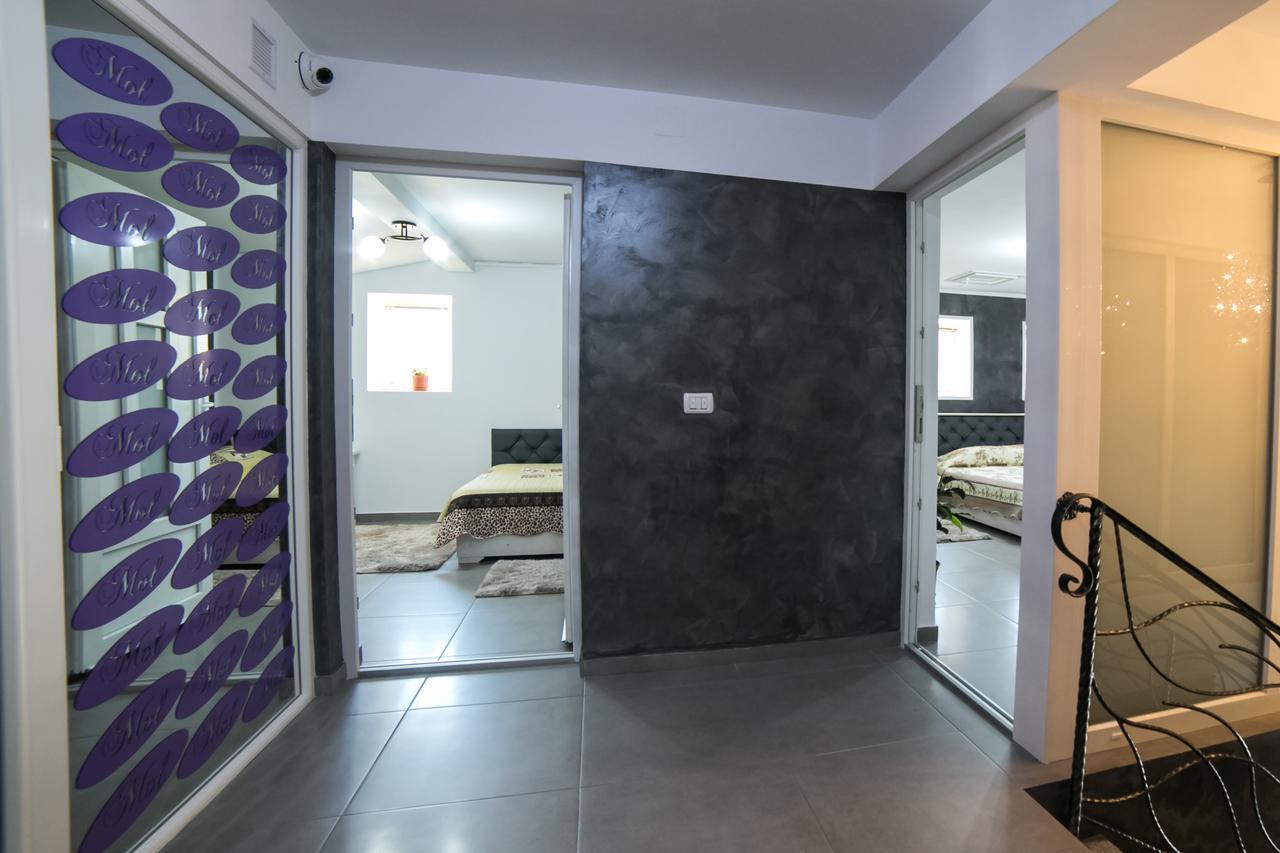Cazare Moldi - Regim Hotelier Câmpulung Moldovenesc Exteriör bild